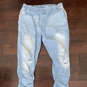 H&M Jeans with zippers on cuffs